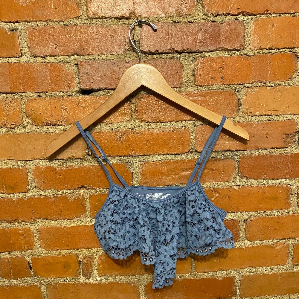VS Brambi Ruffle Front Bralette size M